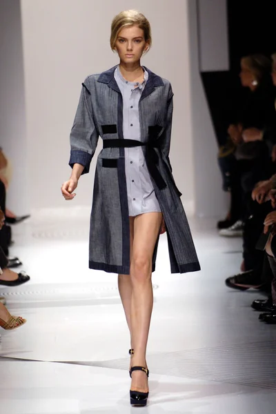 Look 27